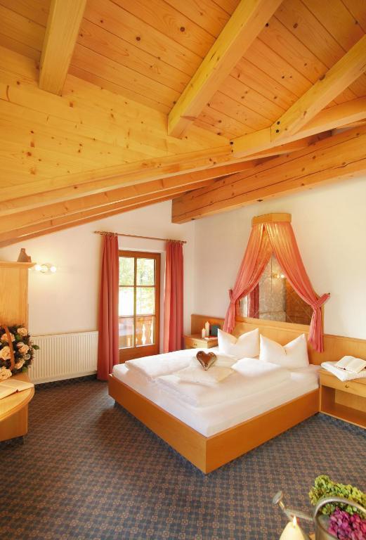 Landhaus Kostenzer Mit Sauna Fügen Habitación foto
